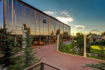 Фотографии Отель Karagat Hotel г. Каракол (Киргизия) №2 Фото Отель Karagat Hotel г. Каракол 2