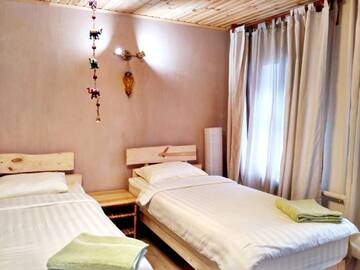 Фотографии Гостевой дом Evergreen Guesthouse г. Каракол (Киргизия) №1 Фото Гостевой дом Evergreen Guesthouse г. Каракол 1
