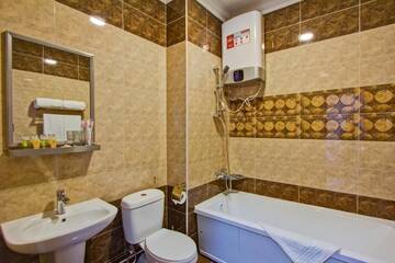 Фото номера Апартаменты с 2 спальнями Отель Karagat Hotel г. Каракол 6