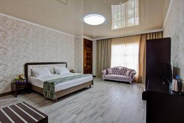Фото номера Апартаменты с 2 спальнями Отель Karagat Hotel г. Каракол 2