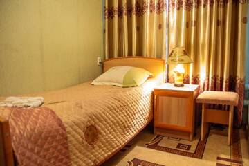 Фото номера Одноместный номер Отель Hotel Enirest г. Каракол 3
