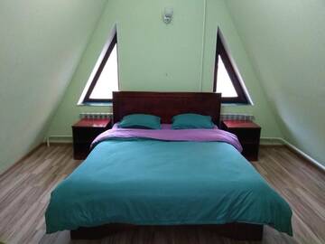Фото номера Улучшенное шале Шале Kanym Guest Complex г. Каракол 43