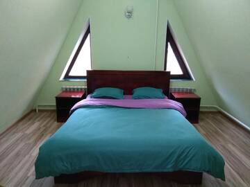 Фото номера Улучшенное шале Шале Kanym Guest Complex г. Каракол 13
