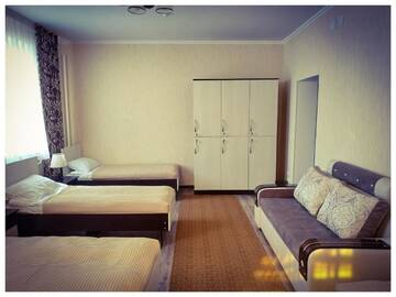 Фото номера Односпальная кровать в общем номере Гостевой дом TwinHouse Karakol г. Каракол 5