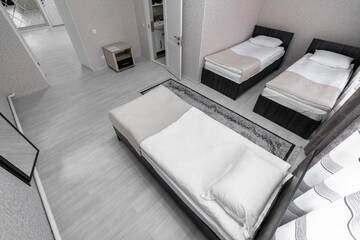 Фото номера Кровать в общем 6-местном номере Отель MIXX HOTEL г. Каракол 2