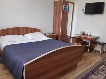 Фото номера Стандартный двухместный номер с 1 кроватью Отель Rahat guest house г. Каракол 3