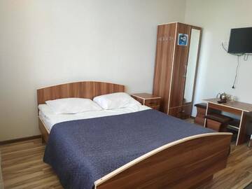 Фото номера Стандартный двухместный номер с 1 кроватью Отель Rahat guest house г. Каракол 13