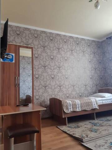 Фото номера Стандартный двухместный номер с 1 кроватью Отель Rahat guest house г. Каракол 2